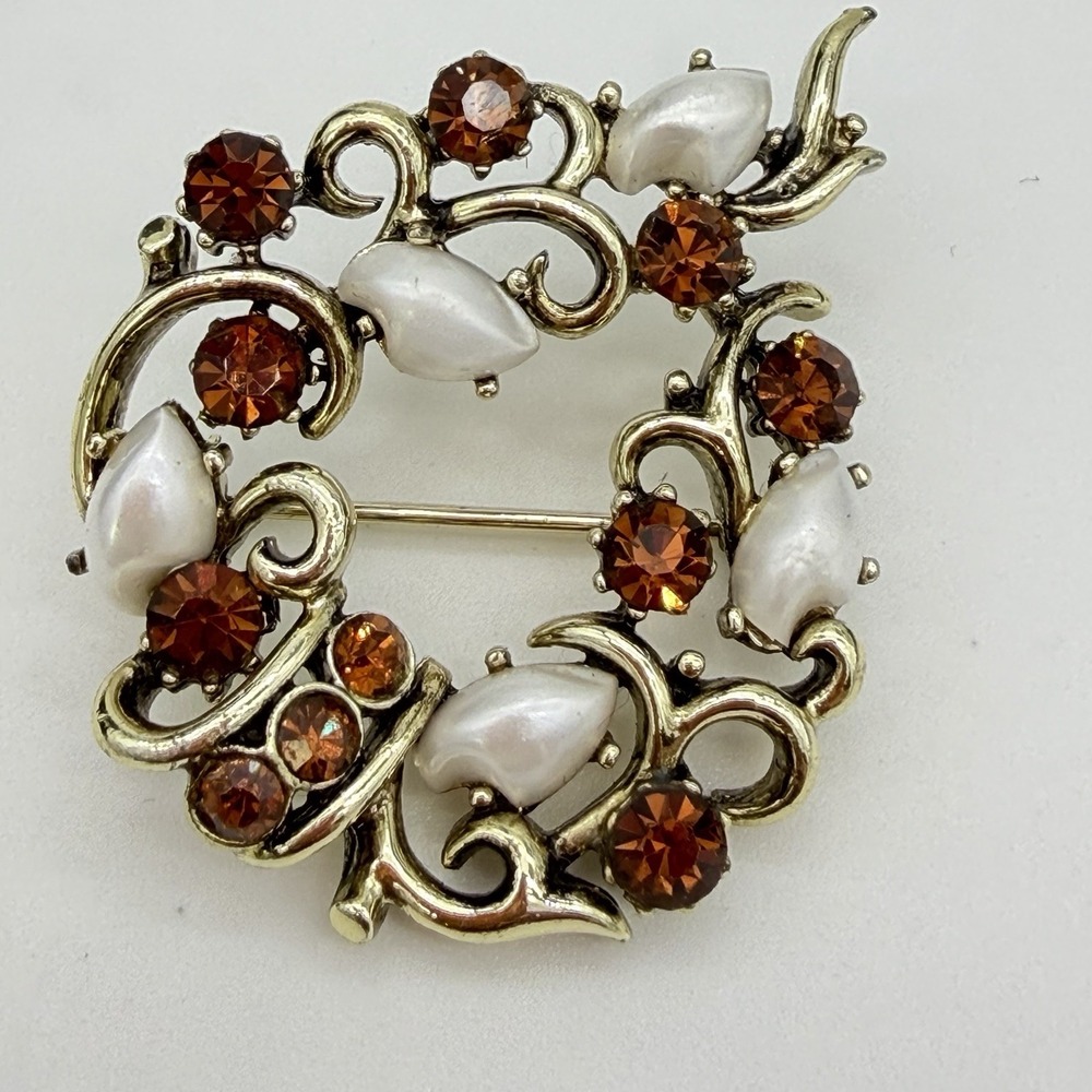 Vintage Lisner Baby Tooth Pearl Brooch Amber Rhinestones Signed